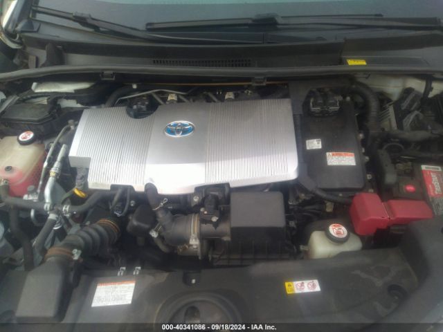 JTDKARFU8J3062332 Toyota Prius Four Touring