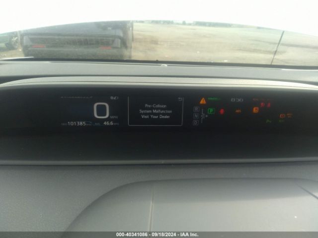 JTDKARFU8J3062332 Toyota Prius Four Touring