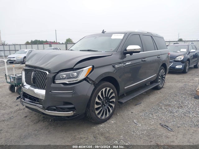 5LMJJ2TG4PEL02127 Lincoln Navigator Black Label