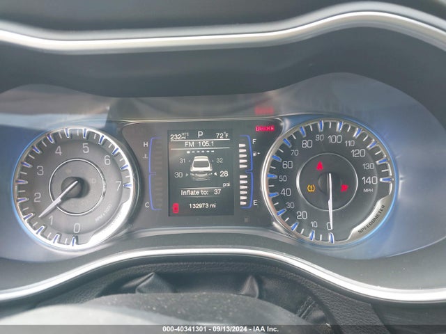 Chrysler 200 Limited 2015 1C3CCCABXFN676848 Image 7