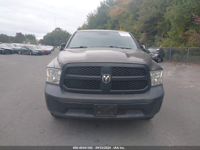 1C6RR7FT0JS327101 RAM 1500 Tradesman Quad Cab 4x4 6'4 Box