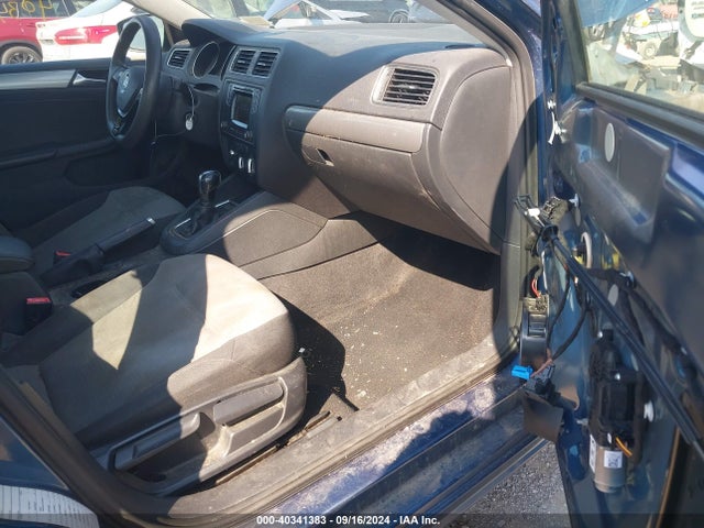 3VW2B7AJ1HM367479 Volkswagen Jetta 1.4t S