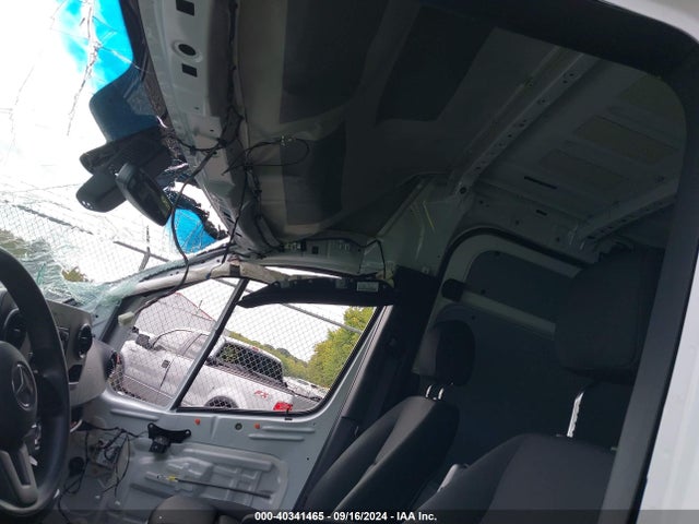 W1W40BHY6MT046951 Mercedes-Benz Sprinter 2500 Standard Roof I4
