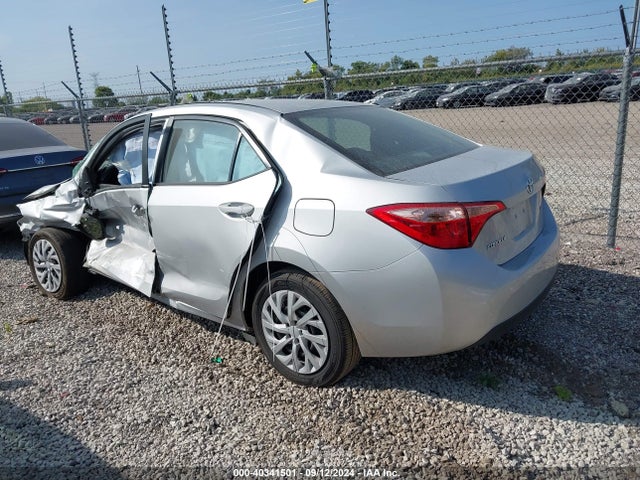 Toyota COROLLA LE 2019 2T1BURHE6KC196407 Image 3