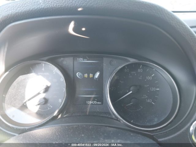 KNMAT2MT3HP618881 Nissan ROGUE SV