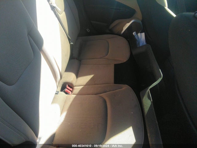ZACCJBBH0FPB67327 Jeep Renegade Latitude