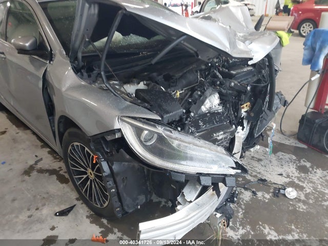 Chrysler 200 Limited 2015 1C3CCCAB6FN554939 Image 17