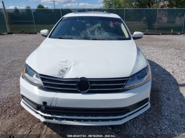 3VWDB7AJXHM212048 Volkswagen Jetta 1.4t Se