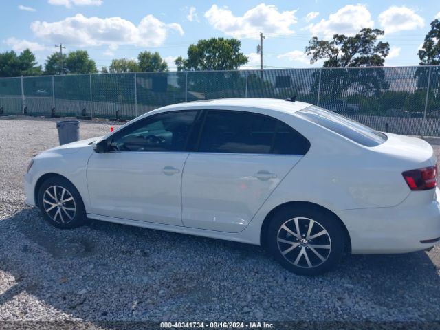 3VWDB7AJXHM212048 Volkswagen Jetta 1.4t Se