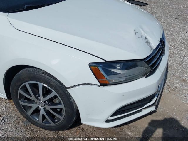 3VWDB7AJXHM212048 Volkswagen Jetta 1.4t Se