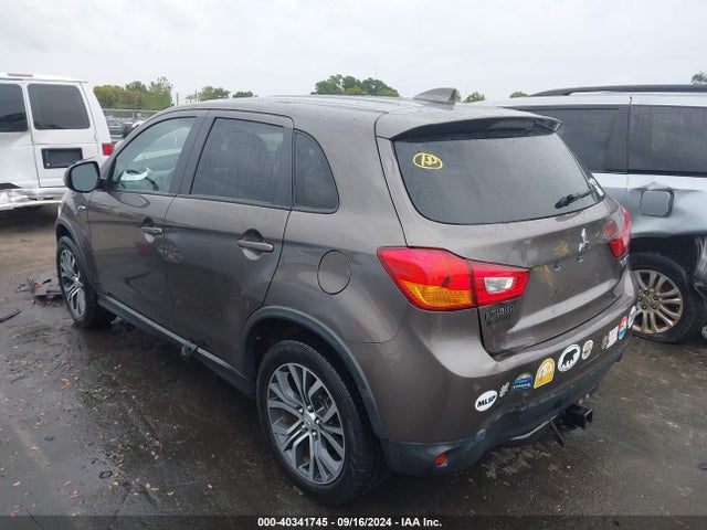 2017 MITSUBISHI OUTLANDER SPORT JA4AP3AUXHZ059402 Photo 2