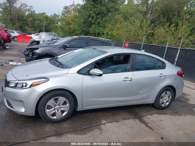 KIA FORTE LX 2017 3KPFL4A73HE058112 Image 15
