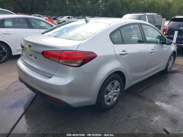KIA FORTE LX 2017 3KPFL4A73HE058112 Image 4