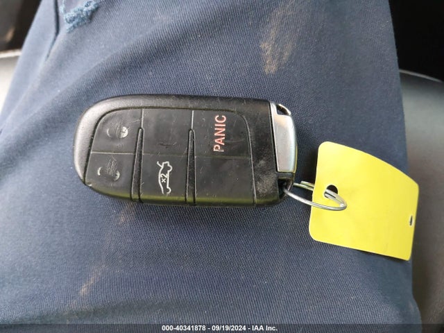 2C3CCAAG4EH103516 Chrysler 300