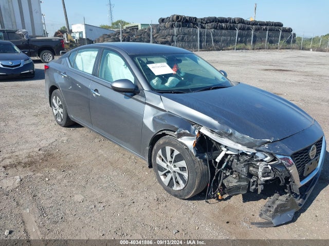 2019 1N4BL4BV8KC160621 main image