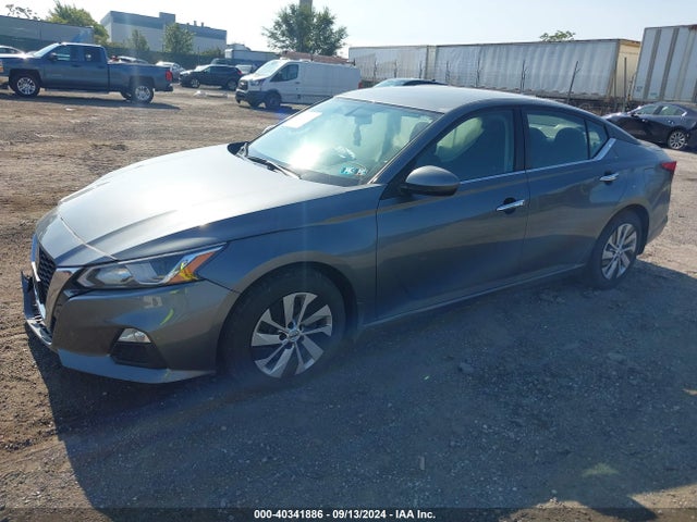 Nissan Altima 2.5 S 2019 1N4BL4BV8KC160621 Image 2