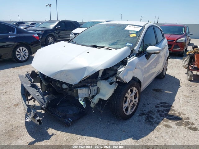 Ford FIESTA SE 2015 3FADP4EJ1FM191901 Image 2