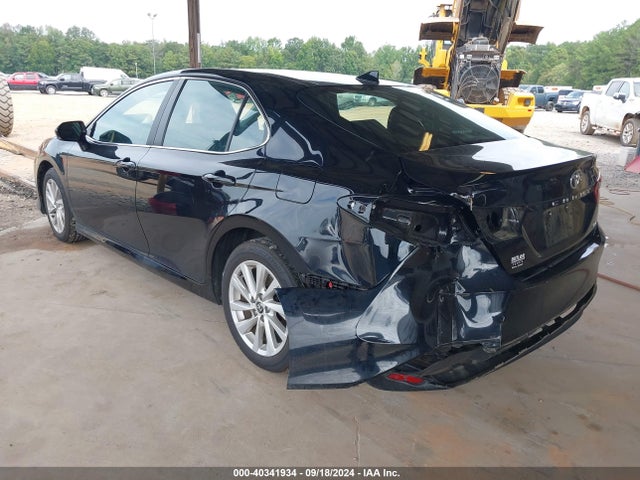 Toyota CAMRY LE 2024 4T1C11AK5RU225032 Image 3