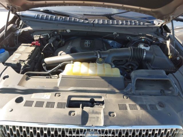 5LMJJ2LTXKEL21545 Lincoln Navigator Reserve