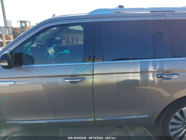 5LMJJ2LTXKEL21545 Lincoln Navigator Reserve