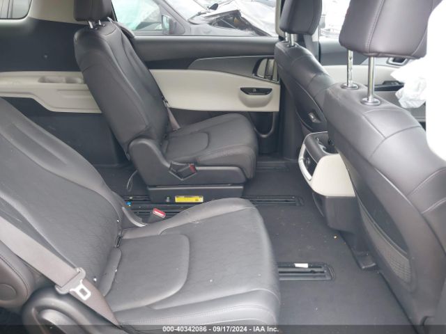 KNDNB4H3XR6325741 KIA Carnival Mpv Lx Seat Package
