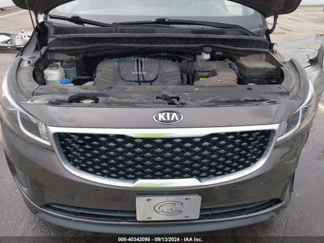 KIA SEDONA LX 2017 KNDMB5C10H6329934 Image 10