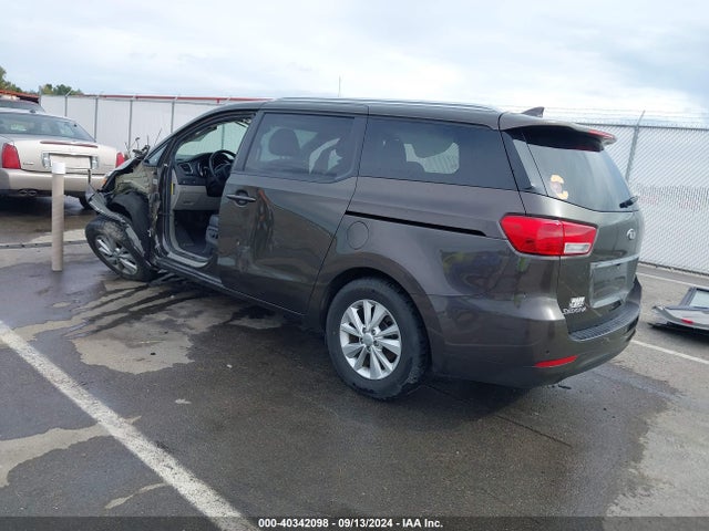 KIA SEDONA LX 2017 KNDMB5C10H6329934 Image 3