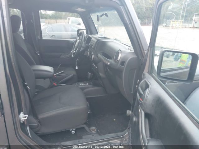 1C4BJWDG1GL321263 Jeep Wrangler Unlimited Sport