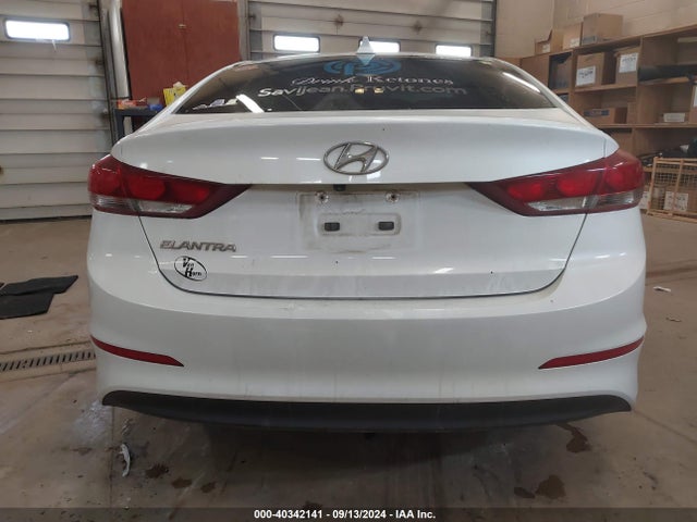 Hyundai Elantra Value Edition 2018 5NPD84LF4JH363780 Image 17