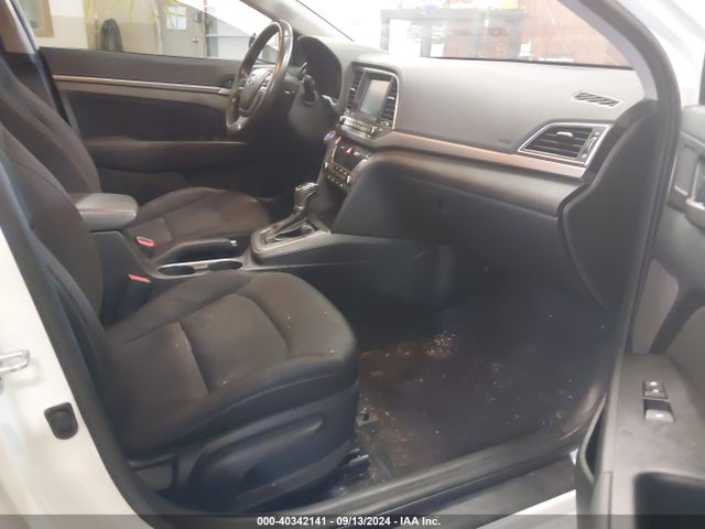 Hyundai Elantra Value Edition 2018 5NPD84LF4JH363780 Image 5