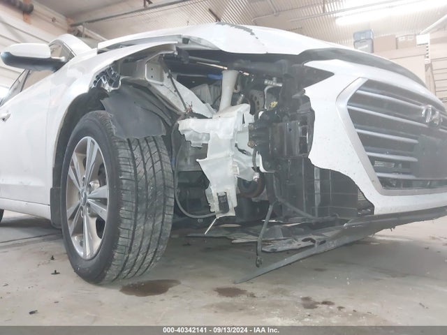 Hyundai Elantra Value Edition 2018 5NPD84LF4JH363780 Image 6