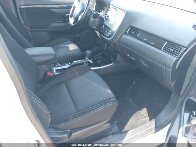 2018 MITSUBISHI OUTLANDER JA4AD3A33JZ062910 Photo 4