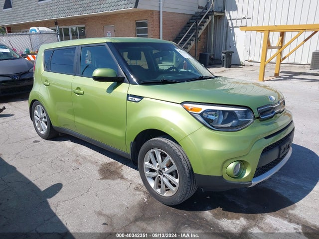 KIA SOUL + 2018 KNDJP3A59J7895945 Image 1