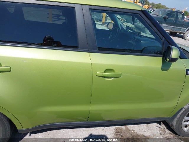 KIA SOUL + 2018 KNDJP3A59J7895945 Image 13