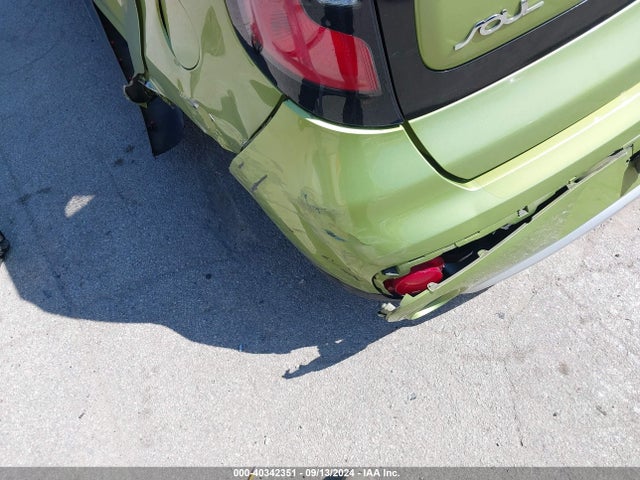 KIA SOUL + 2018 KNDJP3A59J7895945 Image 17