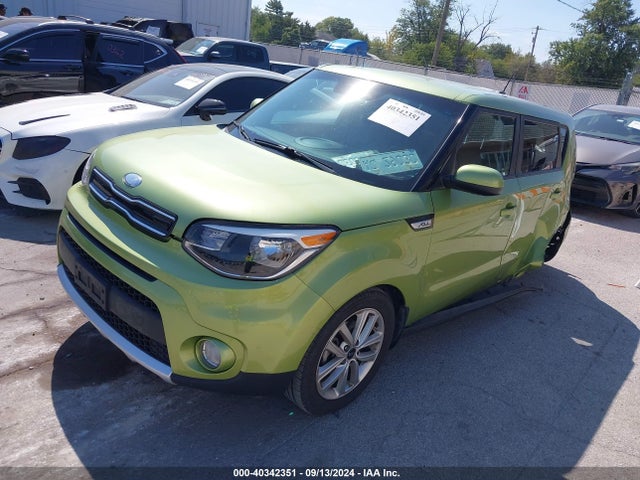 KIA SOUL + 2018 KNDJP3A59J7895945 Image 2