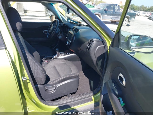 KIA SOUL + 2018 KNDJP3A59J7895945 Image 5