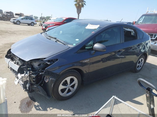 Toyota Prius Four 2014 JTDKN3DU8E1778797 Image 2