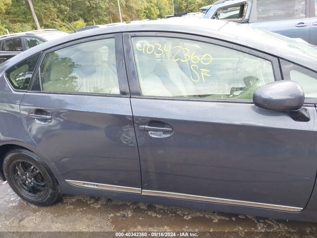 Toyota Prius Three 2015 JTDKN3DU5F1873044 Image 13