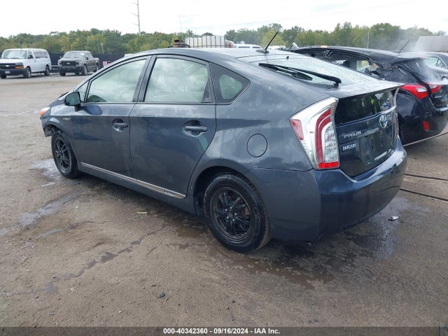 Toyota Prius Three 2015 JTDKN3DU5F1873044 Image 3
