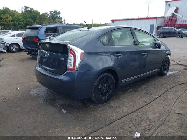 Toyota Prius Three 2015 JTDKN3DU5F1873044 Image 4
