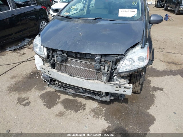 Toyota Prius Three 2015 JTDKN3DU5F1873044 Image 6