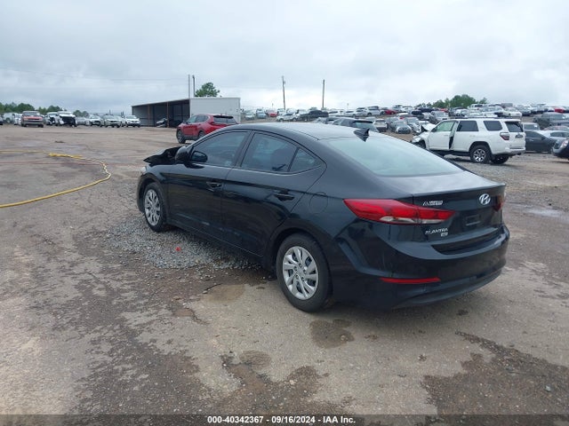 Hyundai ELANTRA SE 2017 5NPD74LF8HH174496 Image 3