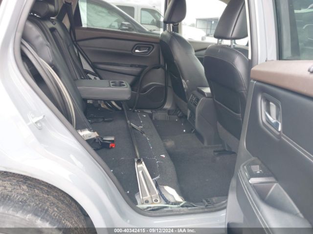 5N1BT3CA5NC687242 Nissan Rogue Sl Fwd