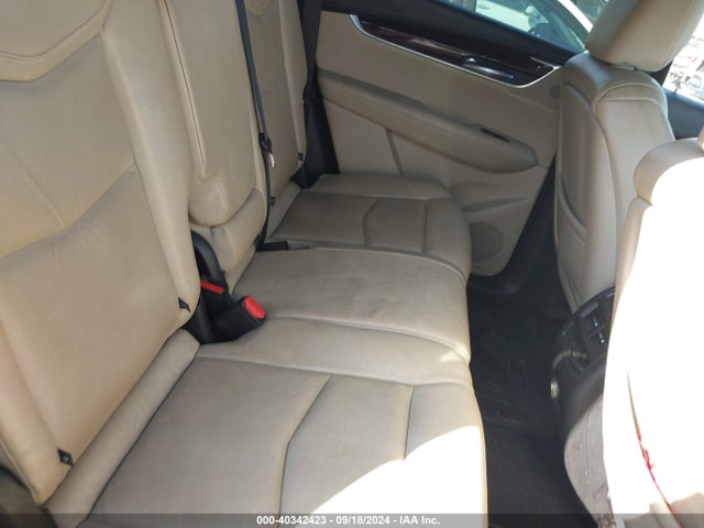 2018 CADILLAC XT5 1GYKNCRSXJZ177307 Photo 7