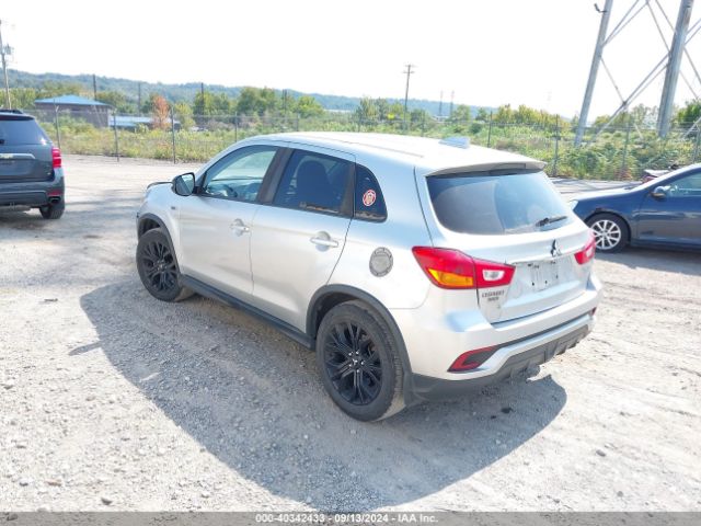 JA4AR3AU2JU010823 Mitsubishi Outlander Sport 2.0 Le