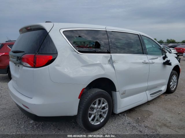2C4RC1CG1NR172578 Chrysler Voyager Lx