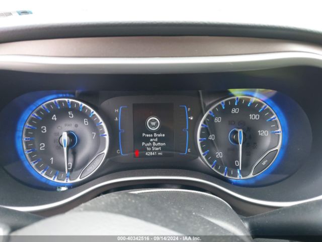 2C4RC1CG1NR172578 Chrysler Voyager Lx