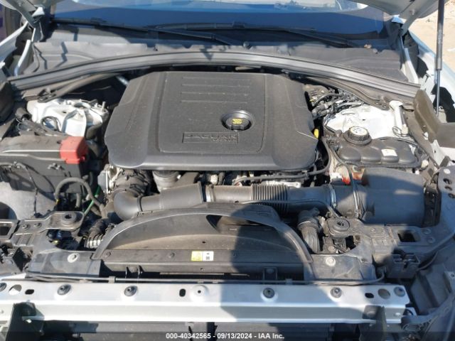 2017 JAGUAR F-PACE SADCJ2BNXHA093196 Photo 9