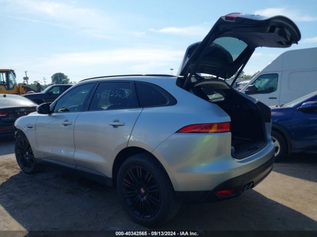 2017 JAGUAR F-PACE SADCJ2BNXHA093196 Photo 2